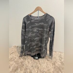 Danskin sweater sz med